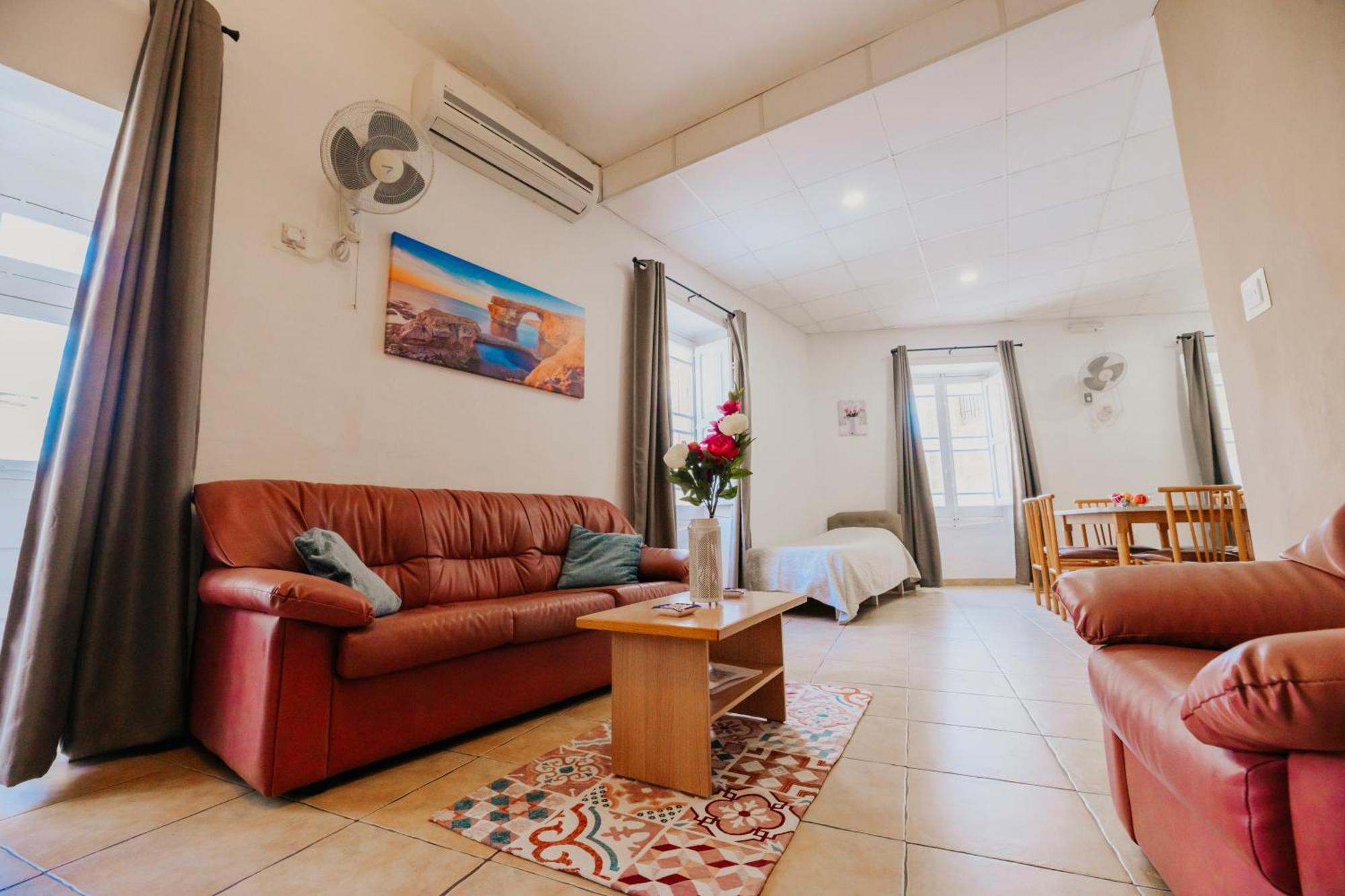 Gelmif Apartments Биргу Экстерьер фото